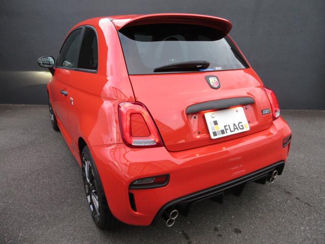 アバルト５９５ Ｆ５９５　ワンオーナー　レコードモンツァ　スポーツシート　レザーシフトノブ　フルオートＡＣ　プライバシーガラス　ヒーテッドドアミラー　インターフェース　ＨＤＭＩ　バックカメラ　純正前後ドラレコ　ＥＴＣ　禁煙車（2枚目）