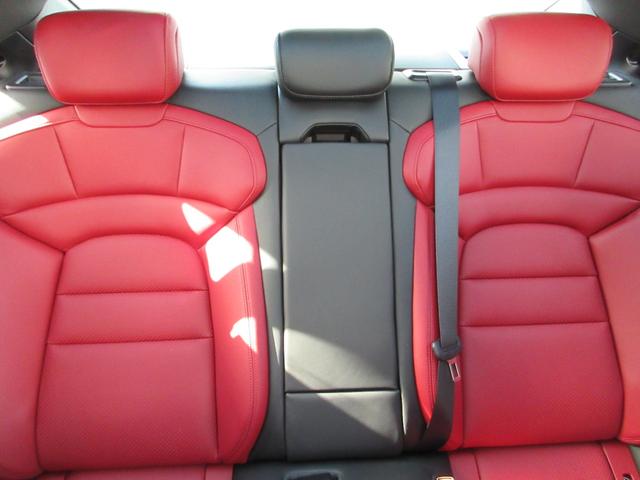 タイカン タイカン スポーツクロノP ボルドーレッド/ブラックツートンレザーインテリア パノラマガラスルーフ 20インチタイカンターボエアロAW PASMアダプティブエアサス リアアクスルステア パワステプラス 禁煙車(22枚目)