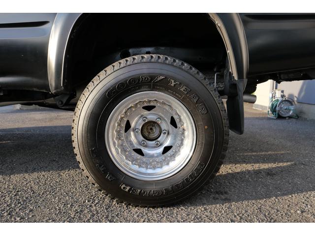 ハイラックス 　リフトアップ　全塗装　ブルートゥース　ナビ（26枚目）