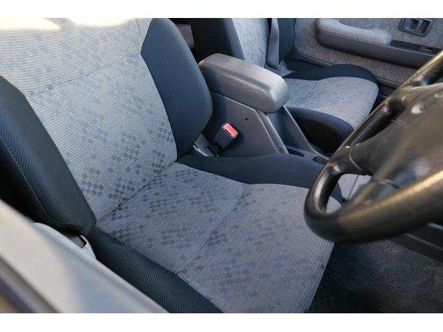 ハイラックス 　リフトアップ　全塗装　ブルートゥース　ナビ（31枚目）