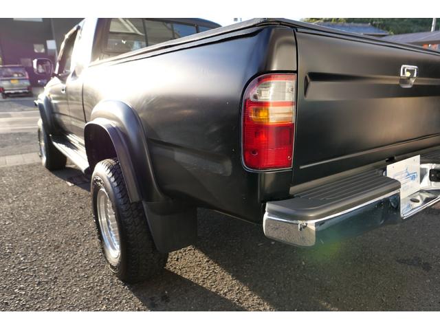 ハイラックス 　リフトアップ　全塗装　ブルートゥース　ナビ（36枚目）