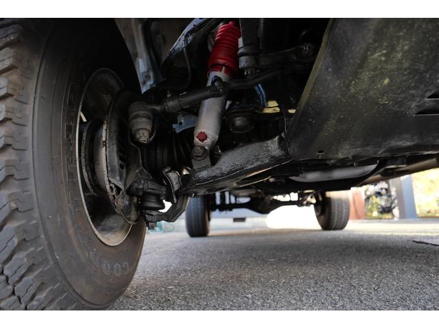 ハイラックス 　リフトアップ　全塗装　ブルートゥース　ナビ（41枚目）