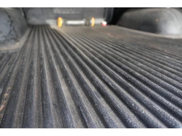 ハイラックス 　リフトアップ　全塗装　ブルートゥース　ナビ（48枚目）