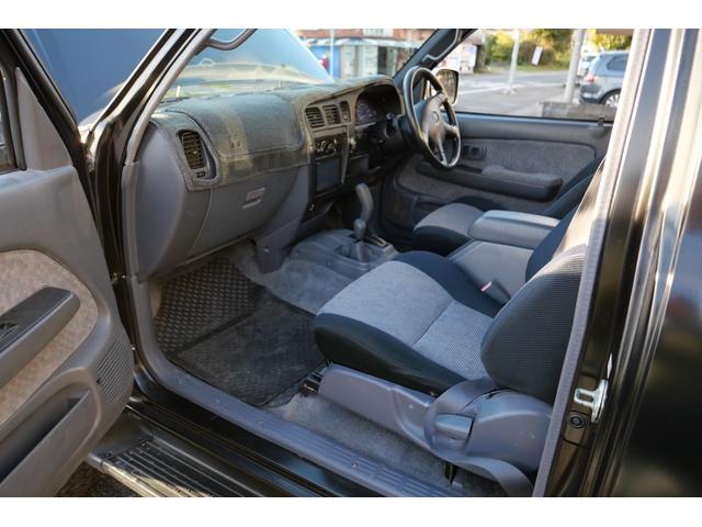 ハイラックス 　リフトアップ　全塗装　ブルートゥース　ナビ（50枚目）