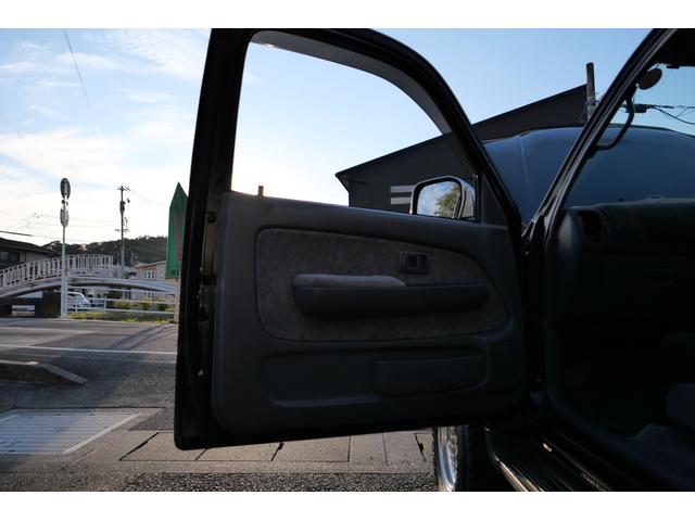 ハイラックス 　リフトアップ　全塗装　ブルートゥース　ナビ（54枚目）