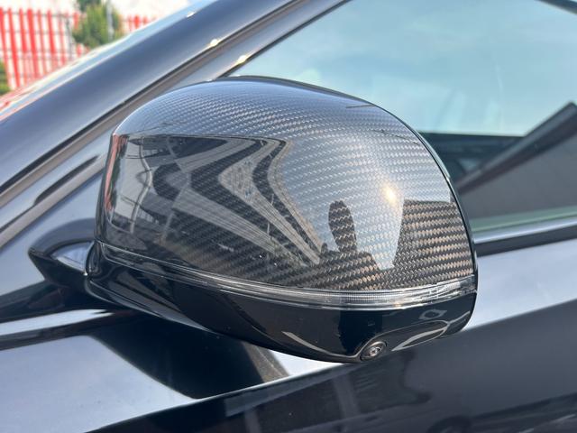Ｘ６ ｘＤｒｉｖｅ　３５ｄ　Ｍスポーツ　弊社デモカー　パノラマガラスサンルーフ　ｈａｒｍａｎ／ｋａｒｄｏｎ　前席ベンチレーション　全周囲カメラ　シートヒーター　シートエアコン　赤レザーシート　フルセグ　パワーバックドア　４ＷＤ（15枚目）