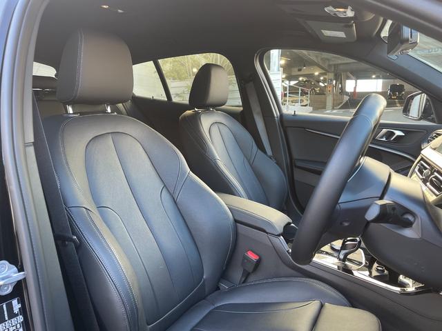 １シリーズ １１８ｄ　Ｍスポーツ　当社試乗車　ブラックレザー内装　前席左右シートヒーターＡｐｐｌｅＣａｒＰｌａｙ　ワイヤレスチャージング　アクティブクルーズコントロール　電動テールゲート　純正１８インチアルミ（21枚目）