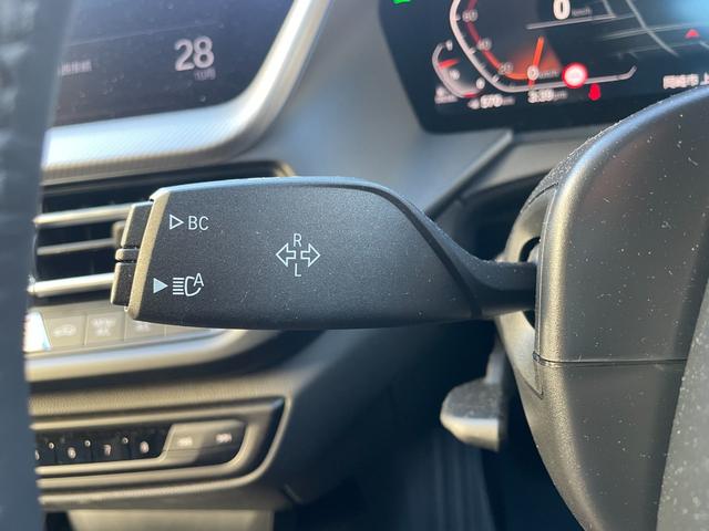 １シリーズ １１８ｄ　Ｍスポーツ　当社試乗車　ブラックレザー内装　前席左右シートヒーターＡｐｐｌｅＣａｒＰｌａｙ　ワイヤレスチャージング　アクティブクルーズコントロール　電動テールゲート　純正１８インチアルミ（26枚目）