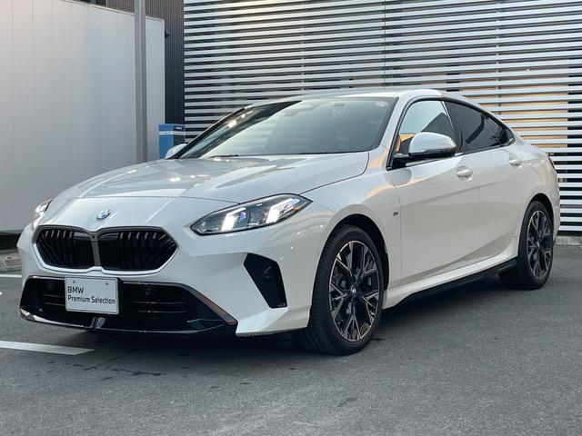 2シリーズ 220dグランクーペ Mスポーツ 買取車 テクノロジーパッケージ アダプティブMサスペンション 前席左右シートヒーター アダプティブLEDヘッドライト 360°ビュー ヘッドっプディスプレイ(7枚目)