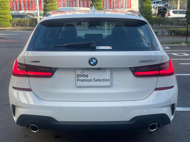 3シリーズ 320d xDriveツーリングハイラインパッケージ 買取車 ハイラインパッケージ ブラックレザー 前席左右シートヒーター 360°ビュー 電動テールゲート 純正18インチホイル 全方向カメラ スマキー 1オーナー Bカメラ BTオーディオ 電動シート(10枚目)