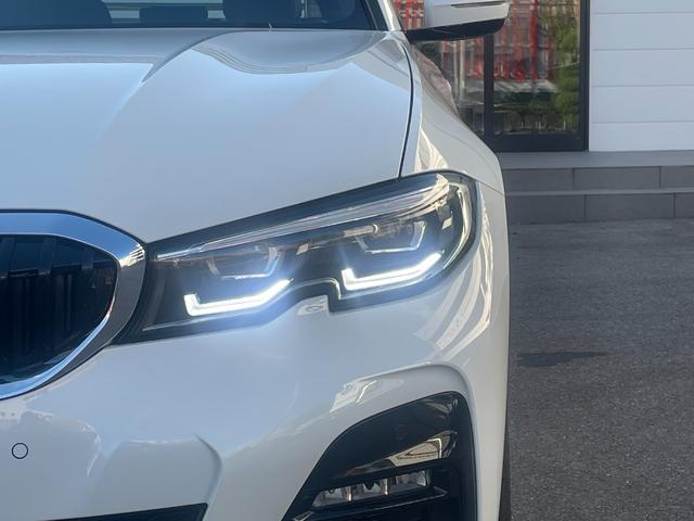 3シリーズ 320d xDriveツーリングハイラインパッケージ 買取車 ハイラインパッケージ ブラックレザー 前席左右シートヒーター 360°ビュー 電動テールゲート 純正18インチホイル 全方向カメラ スマキー 1オーナー Bカメラ BTオーディオ 電動シート(14枚目)