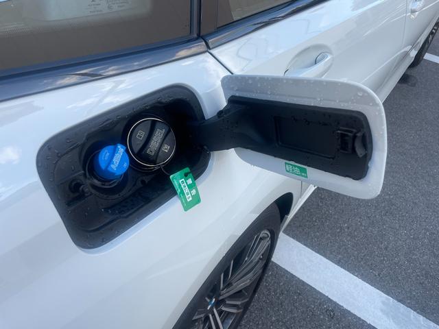 3シリーズ 320d xDriveツーリングハイラインパッケージ 買取車 ハイラインパッケージ ブラックレザー 前席左右シートヒーター 360°ビュー 電動テールゲート 純正18インチホイル 全方向カメラ スマキー 1オーナー Bカメラ BTオーディオ 電動シート(18枚目)