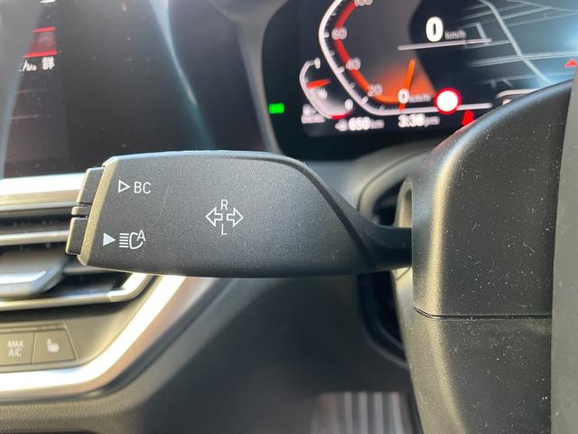 3シリーズ 320d xDriveツーリングハイラインパッケージ 買取車 ハイラインパッケージ ブラックレザー 前席左右シートヒーター 360°ビュー 電動テールゲート 純正18インチホイル 全方向カメラ スマキー 1オーナー Bカメラ BTオーディオ 電動シート(26枚目)