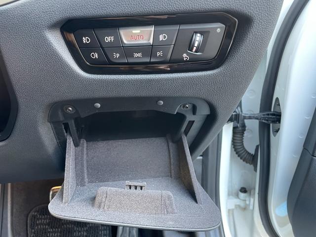 3シリーズ 320d xDriveツーリングハイラインパッケージ 買取車 ハイラインパッケージ ブラックレザー 前席左右シートヒーター 360°ビュー 電動テールゲート 純正18インチホイル 全方向カメラ スマキー 1オーナー Bカメラ BTオーディオ 電動シート(40枚目)