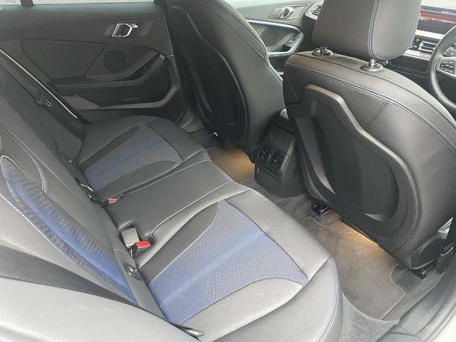 1シリーズ 118d Mスポーツ 買取車 AppleCarPlay アクティブクルーズコントロール 電動テールゲート 純正18インチアルミ オートリアゲート 運転席パワーシート ターボ オートライト パークアシスト USB接続 ナビ(39枚目)