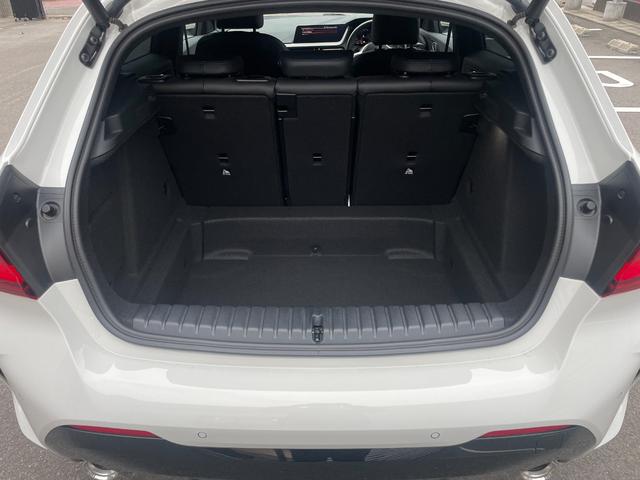 1シリーズ 118d Mスポーツ 買取車 AppleCarPlay アクティブクルーズコントロール 電動テールゲート 純正18インチアルミ オートリアゲート 運転席パワーシート ターボ オートライト パークアシスト USB接続 ナビ(40枚目)