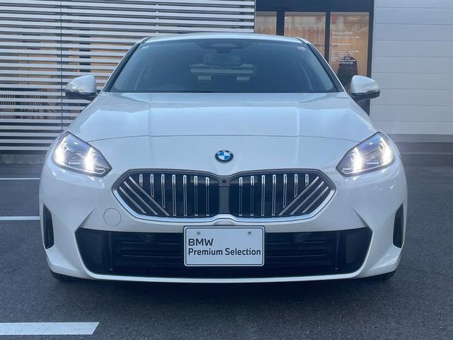 １シリーズ １２０　ハイラインパッケージ　弊社試乗車　ハイラインパッケージ　テクノロジーパッケージ　シートヒーター　禁煙車　電動トランク　全周囲カメラ　アクティブクルーズコントロール　デモカー　トップビューカメラ（6枚目）