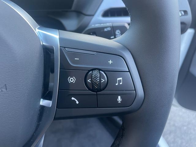 １シリーズ １２０　ハイラインパッケージ　弊社試乗車　ハイラインパッケージ　テクノロジーパッケージ　シートヒーター　禁煙車　電動トランク　全周囲カメラ　アクティブクルーズコントロール　デモカー　トップビューカメラ（24枚目）