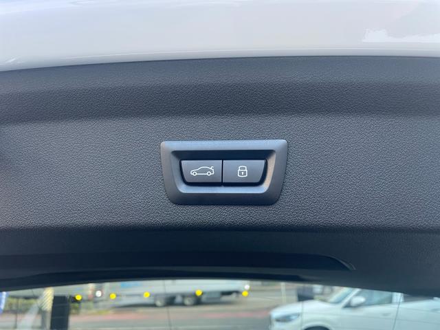 １シリーズ １２０　ハイラインパッケージ　弊社試乗車　ハイラインパッケージ　テクノロジーパッケージ　シートヒーター　禁煙車　電動トランク　全周囲カメラ　アクティブクルーズコントロール　デモカー　トップビューカメラ（46枚目）