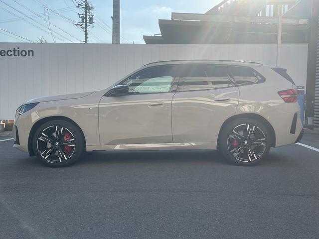 Ｘ３ Ｍ５０　ｘＤｒｉｖｅ　当社試乗車　トップビューカメラ　禁煙車　ＥＴＣ　全周囲カメラ　ガラスサンルーフ　パーキングアシスト　前車追従機能　黒革シート（8枚目）