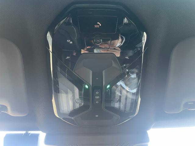 Ｘ３ Ｍ５０　ｘＤｒｉｖｅ　当社試乗車　トップビューカメラ　禁煙車　ＥＴＣ　全周囲カメラ　ガラスサンルーフ　パーキングアシスト　前車追従機能　黒革シート（40枚目）