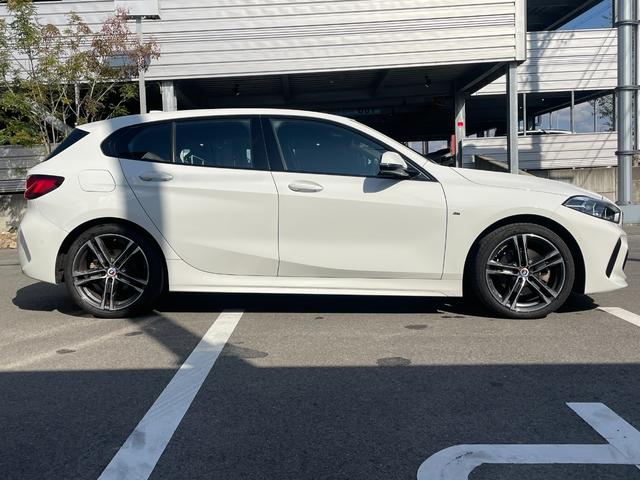 １シリーズ １１８ｄ　Ｍスポーツ　買取車　レンタアップ　ＡｐｐｌｅＣａｒＰｌａｙ　アクティブクルーズコントロール　電動テールゲート　コンフォートアクセス　純正１８インチアルミ　オートリアゲート　運転席パワーシート　ターボ　オートライト（12枚目）