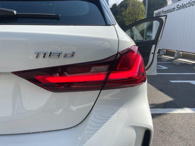 １シリーズ １１８ｄ　Ｍスポーツ　買取車　レンタアップ　ＡｐｐｌｅＣａｒＰｌａｙ　アクティブクルーズコントロール　電動テールゲート　コンフォートアクセス　純正１８インチアルミ　オートリアゲート　運転席パワーシート　ターボ　オートライト（15枚目）