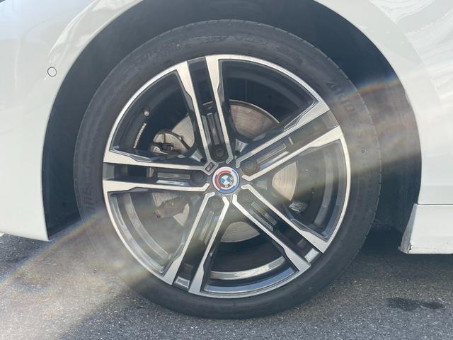 １シリーズ １１８ｄ　Ｍスポーツ　買取車　レンタアップ　ＡｐｐｌｅＣａｒＰｌａｙ　アクティブクルーズコントロール　電動テールゲート　コンフォートアクセス　純正１８インチアルミ　オートリアゲート　運転席パワーシート　ターボ　オートライト（17枚目）