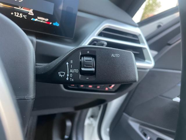 ３シリーズ ３１８ｉ　Ｍスポーツ　当社試乗車　２ｎｄＬＣモデル　前席左右シートヒーター　ヘッドアップディスプレイ　アダプティブＬＥＤヘッドライト　電動トランク（27枚目）