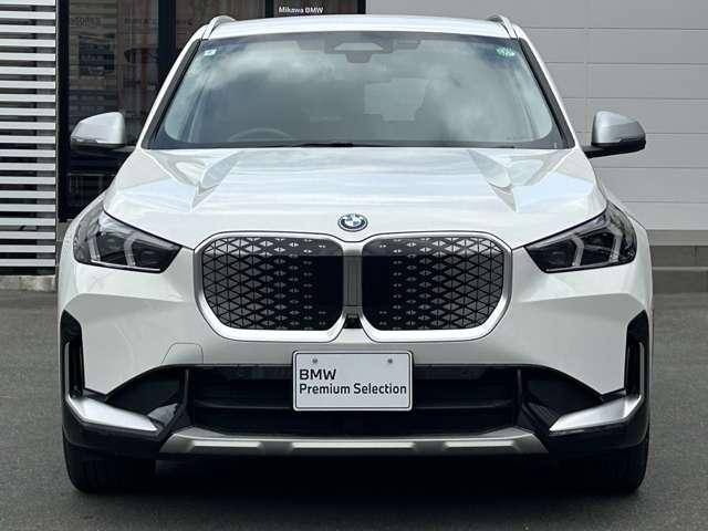 ｉＸ１ ｘＤｒｉｖｅ　３０　ｘライン　パワーリアゲート　ＵＳＢ　ＨＤＤナビ　衝突軽減　クルーズコントロール　シートヒータ　禁煙車　ＥＴＣ　パワーシート　前後センサー　車線逸脱　ＬＥＤヘッドライト　デモカー　４ＷＤ　バックカメラ（6枚目）