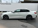 ３１８ｉ　Ｍスポーツ　試乗車　ヘッドアップディスプレイ　３６０°ビュー　地デジチューナー　ワイヤレスチャージング　ハーマンカードン　電動トランクキック開閉（9枚目）