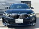 １シリーズ １１８ｉ　Ｍスポーツ　買取車　レンタアップ　ＡｐｐｌｅＣａｒＰｌａｙ　アクティブクルーズコントロール　電動テールゲート　純正１８イインチアルミ　ブルートゥース　コーナーセンサー　自動駐車　ＥＴＣ車載器　ハイビームアシスト（6枚目）