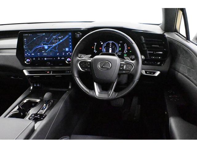 ＲＸ ＲＸ４５０ｈ＋　バージョンＬ　ＲＸ４５０ｈ＋　バージョンＬ（５名）　ＡＷＤ　レクサス認定中古車（ＣＰＯ）２年保証＆メンテナンス　インテリアカラーはセミアニリン本革／ブラック／アッシュ（オープンフィニッシュ／墨ブラック）（10枚目）