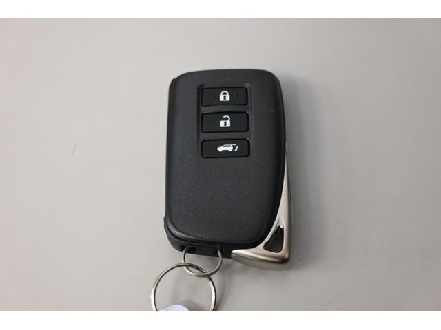 ＮＸ ＮＸ３００ｈ　Ｆスポーツ　レクサス認定中古車（ＣＰＯ）マークレビンソン　三眼フルＬＥＤヘッドランプ　ムーンルーフ　ヘッドアップディスプレイ　パーキングサポートブレーキ　ブラインドスポットモニター　パノラミックビューモニター（37枚目）