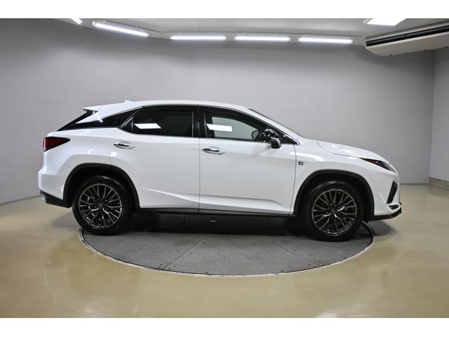 ＲＸ ＲＸ３００　Ｆスポーツ　レクサス認定中古車（ＣＰＯ）三眼フルＬＥＤヘッドランプ　セカンドパワーシート　セカンドシートヒーター　本革シート　前後方ドライブレコーダー（5枚目）