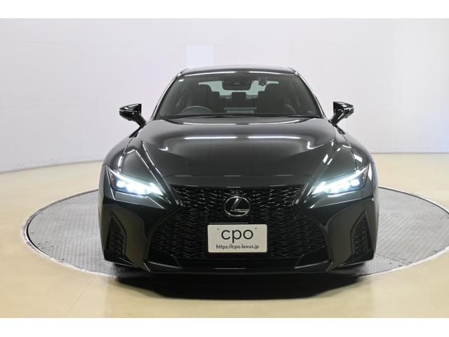 ＩＳ ＩＳ３００ｈ　ＦスポーツモードブラックＩＩＩ　レクサス認定中古車（ＣＰＯ）ムーンルーフ　パノラミックビューモニタ－　オレンジブレーキキャリパー　アクセサリーコンセント　ユピテルドライブレコーダー（前後）（3枚目）