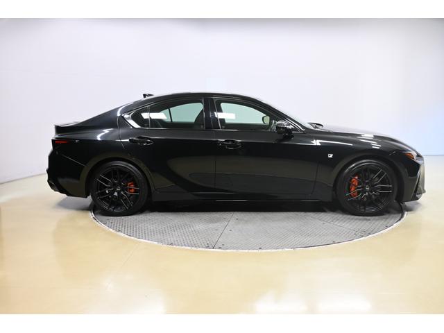 ＩＳ ＩＳ３００ｈ　ＦスポーツモードブラックＩＩＩ　レクサス認定中古車（ＣＰＯ）ムーンルーフ　パノラミックビューモニタ－　オレンジブレーキキャリパー　アクセサリーコンセント　ユピテルドライブレコーダー（前後）（5枚目）
