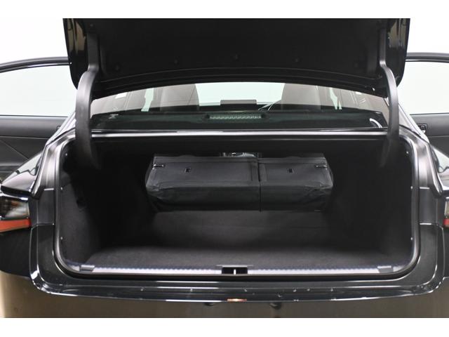 ＩＳ ＩＳ３００ｈ　ＦスポーツモードブラックＩＩＩ　レクサス認定中古車（ＣＰＯ）ムーンルーフ　パノラミックビューモニタ－　オレンジブレーキキャリパー　アクセサリーコンセント　ユピテルドライブレコーダー（前後）（13枚目）