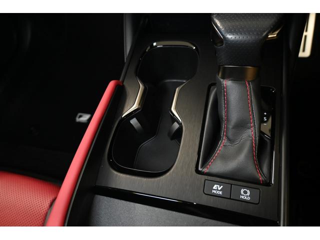 ＥＳ ＥＳ３００ｈ　Ｆスポーツ　レクサス認定中古車（ＣＰＯ）パノラミックビューモニタ－＋パーキングサポートブレーキ　ハンズフリ－パワ－トランクリッド　Ｆ　ＳＰＯＲＴ専用オレンジブレーキキャリパー　寒冷地仕様（23枚目）