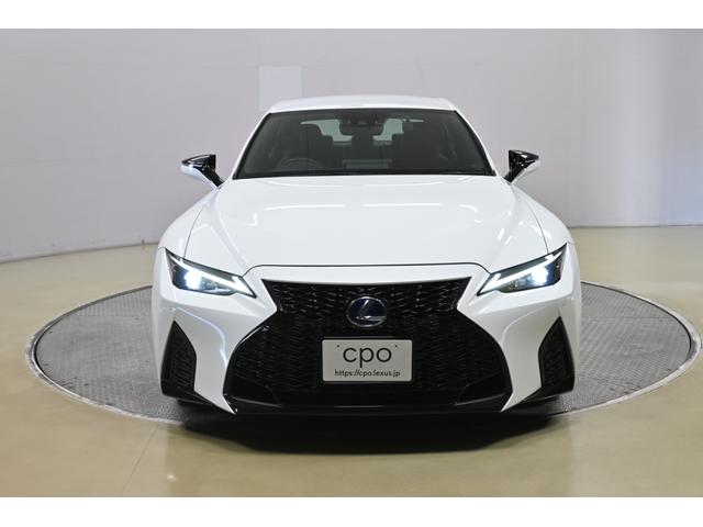 ＩＳ ＩＳ３００ｈ　Ｆスポーツ　レクサス認定中古車（ＣＰＯ）　Ｆ　ＳＰＯＲＴ専用オレンジブレーキキャリパー　前後方ドライブレコーダー（3枚目）