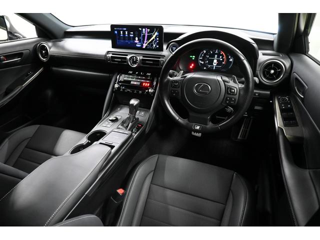 ＩＳ ＩＳ３００ｈ　Ｆスポーツ　レクサス認定中古車（ＣＰＯ）　Ｆ　ＳＰＯＲＴ専用オレンジブレーキキャリパー　前後方ドライブレコーダー（8枚目）