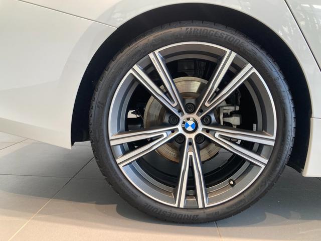 3シリーズ 320d xDrive Mスポーツ 19インチアルミホイール ヘッドアップディスプレイ 電動トラン シートヒーター  ランバーサポート 純正前後ドライブレコーダー ハンズオフアシスト レンタカーアップ(6枚目)