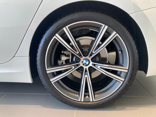 3シリーズ 320d xDrive Mスポーツ 19インチアルミホイール ヘッドアップディスプレイ 電動トラン シートヒーター  ランバーサポート 純正前後ドライブレコーダー ハンズオフアシスト レンタカーアップ(8枚目)