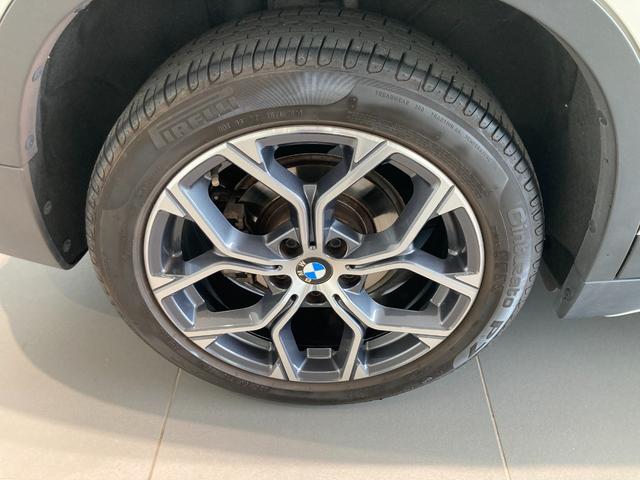 Ｘ１ ｘＤｒｉｖｅ　１８ｄ　ｘライン　アクティブクルーズコントロール　バックカメラ　パークディスタンスコントロール　電動リアゲート　前席パワーシート　ミラーＥＴＣ（10枚目）