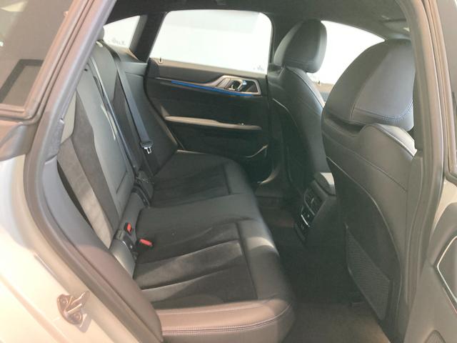 ４シリーズ ４２０ｄ　ｘＤｒｉｖｅグランクーペ　Ｍスポーツ　カーブドディスプレイ　全方位カメラ　パークディスタンスコントロール　アクティブクルーズコントロール　ヘッドアップディスプレイ　ミラーＥＴＣ（13枚目）