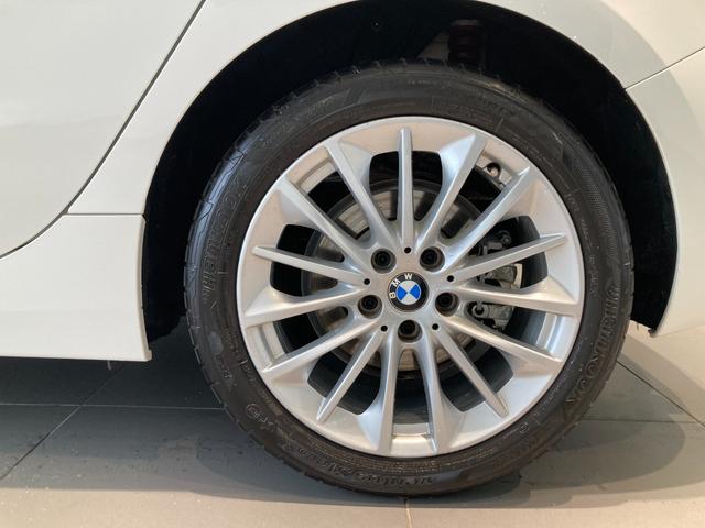 １シリーズ １１８ｄ　プレイ　弊社使用車　１７インチアルミホイール　電動テールゲート　ヘッドアップディスプレイ　バックカメラ　パーキングアシスト　アクティブクルーズコントロール　フロント電動シート（8枚目）