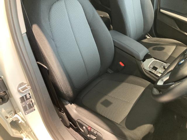 １シリーズ １１８ｄ　プレイ　弊社使用車　１７インチアルミホイール　電動テールゲート　ヘッドアップディスプレイ　バックカメラ　パーキングアシスト　アクティブクルーズコントロール　フロント電動シート（16枚目）