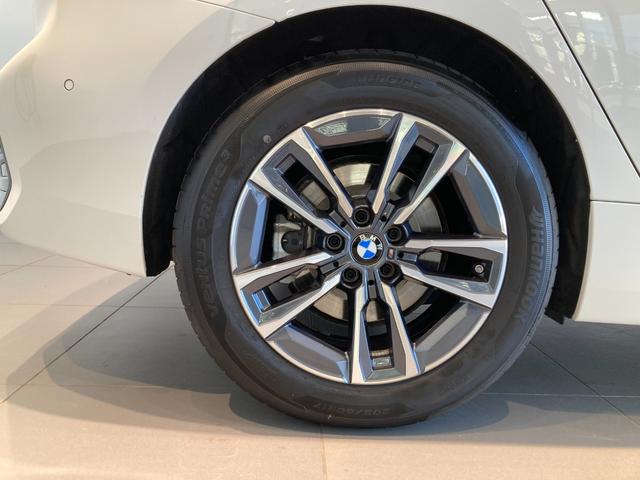 �f�ډ摜�̑��ɂ��ԗ���Ԃ̂��m�F��ׂ��Ȏʐ^�������肷�邱�Ƃ��ł��܂��̂ŁA�܂��͂������Ȃ������k���������B