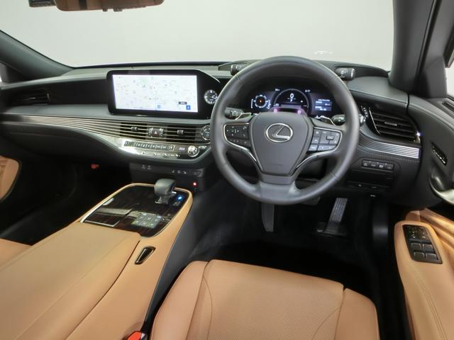 LS LS500h Iパッケージ レクサス認定中古車保証 ムーンルーフ 本革シート20インチランフラットタイヤ&アルミホイール サンルーフ LEDヘッドライト(6枚目)