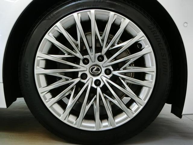 LS LS500h Iパッケージ レクサス認定中古車保証 ムーンルーフ 本革シート20インチランフラットタイヤ&アルミホイール サンルーフ LEDヘッドライト(28枚目)